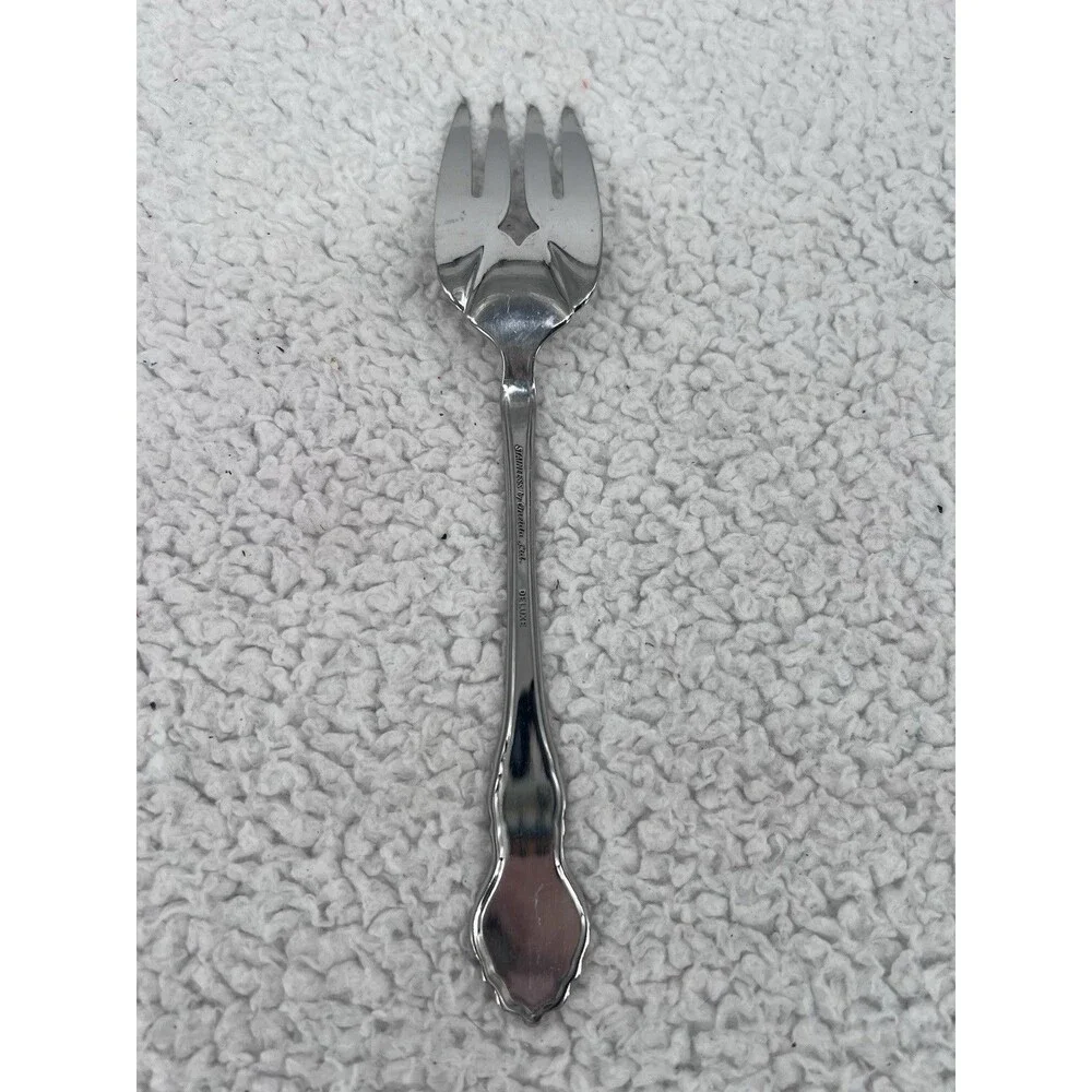 Oneida Deluxe Folk Art Meredith Stainless Medium Meat Serving Fork 8 1/2